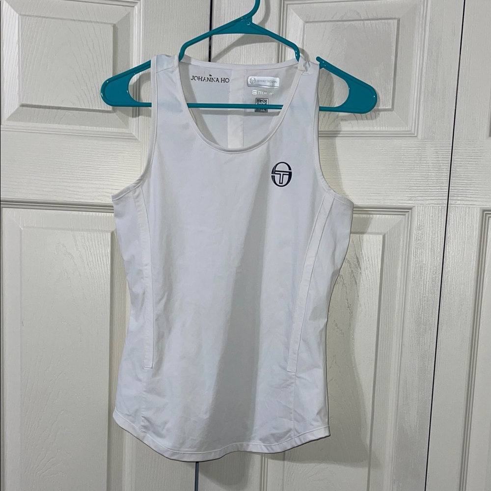 Sergio Tacchini by Johanna Ho White Tank Top with Logo. CONT C
